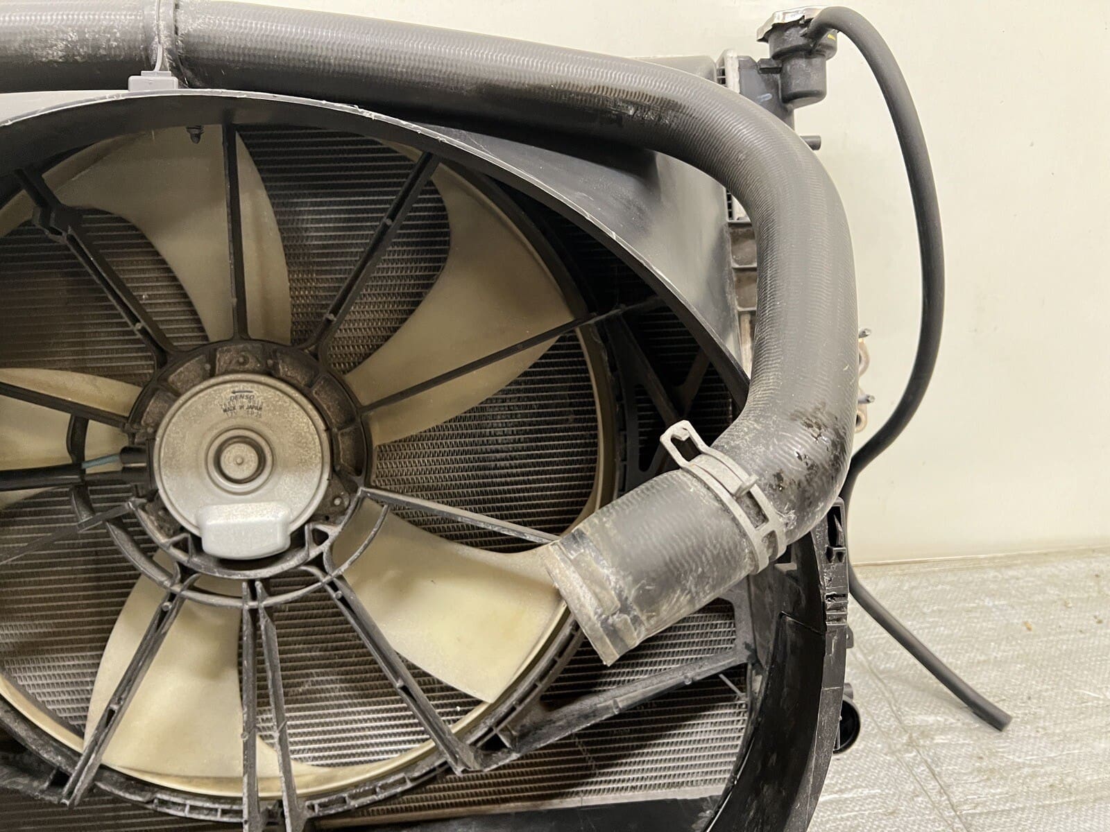 2013 2014 2015 2016 2017 2018 DODGE RAM 1500 FRONT OEM RADIATOR COOLING FAN 5.7 - Image 8