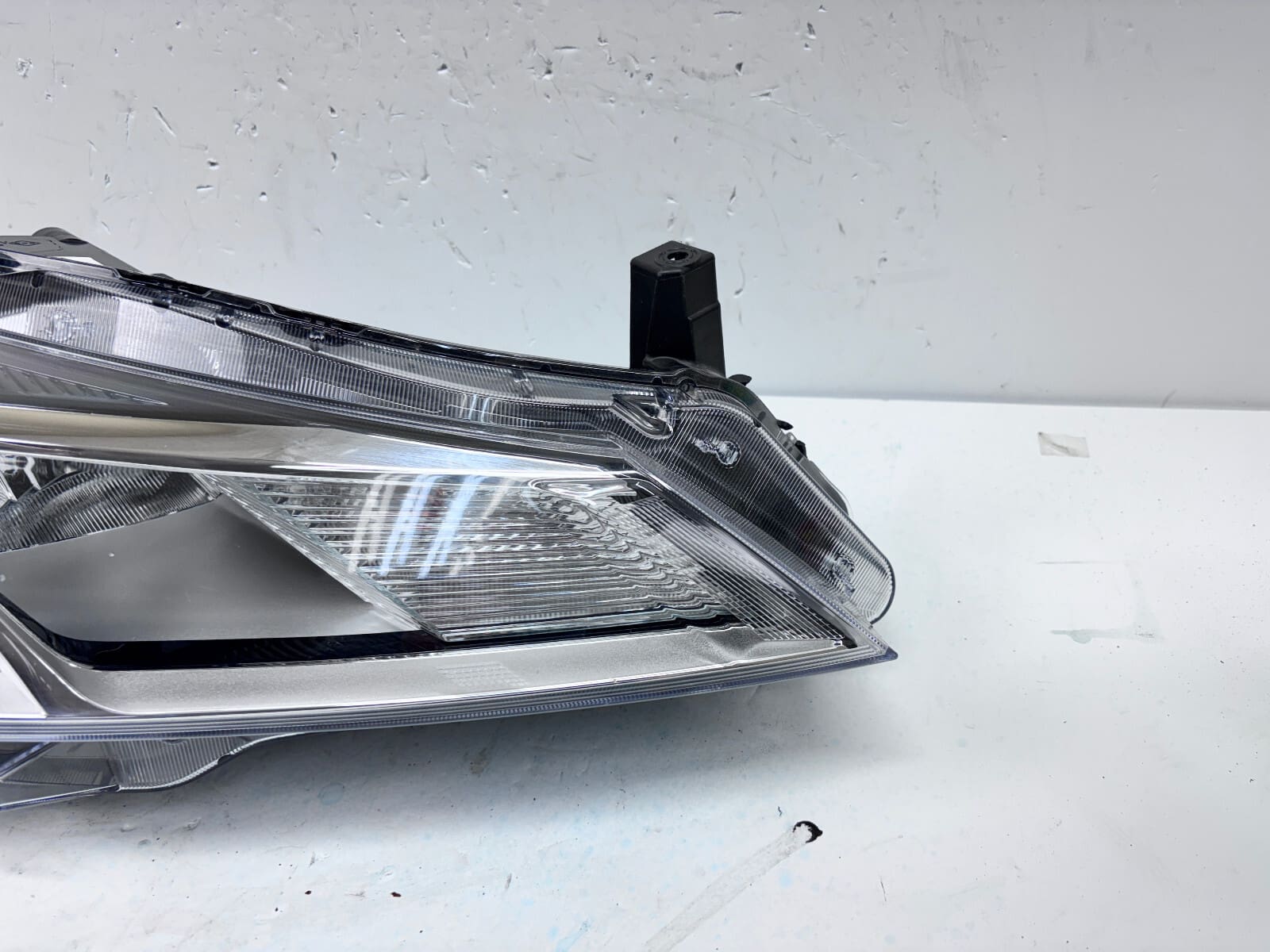 260105R00A 2021 2022 2023 NISSAN KICKS HALOGEN FRONT RIGHT OEM HEADLIGHT - Image 2