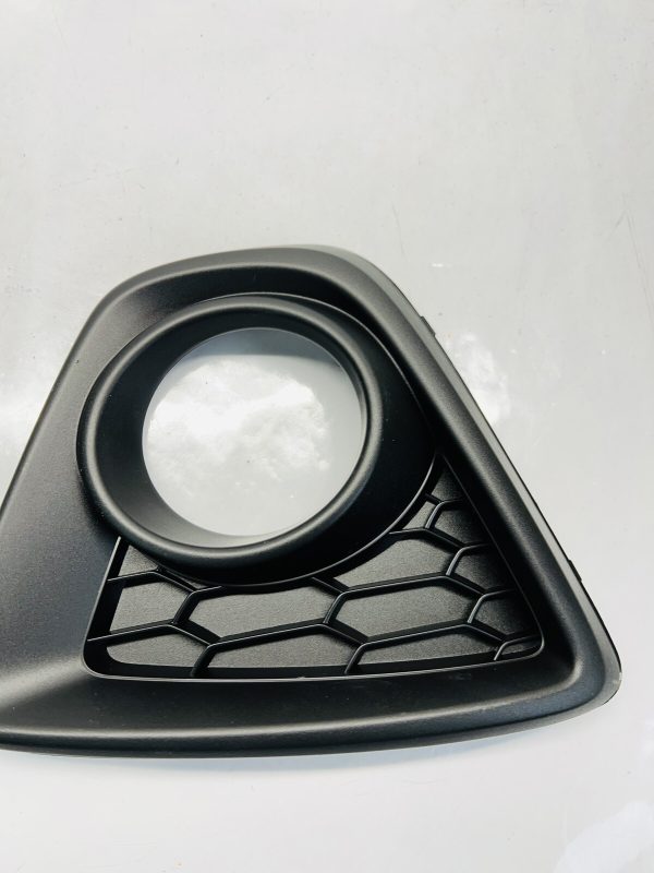 2013 2014 2015 MAZDA CX5 FRONT RIGHT OEM FOG LIGHT BEZEL TRIM ONLY kd5350c11 - Image 7