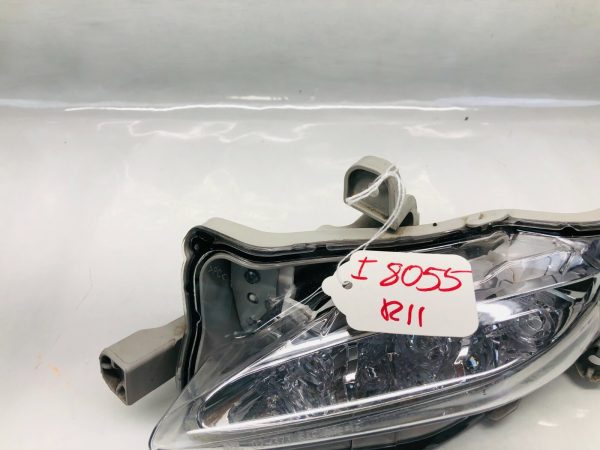 2017 2018 2019 TOYOTA COROLLA LED FRONT LEFT OEM RUNNING LIGHT FOG LIGHT - Image 2