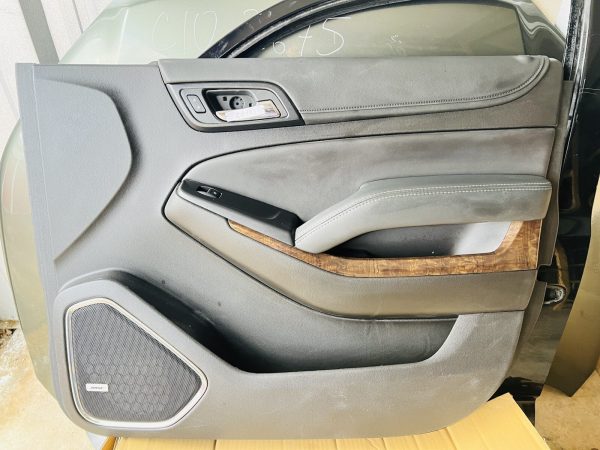 15 2016 2017 2018 2019 2020 TAHOE SUBURBAN YUKON FRONT RIGHT INTERIOR DOOR PANEL