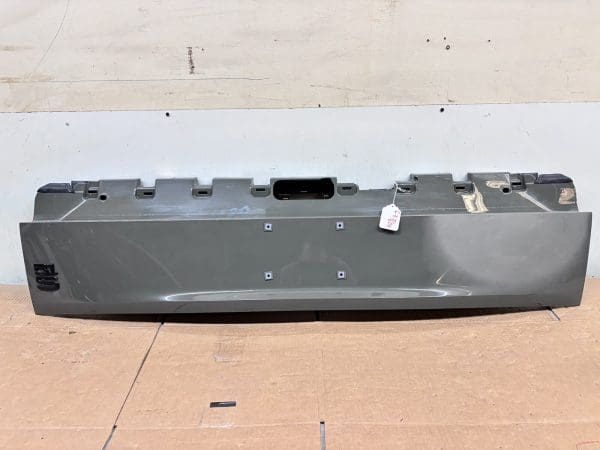 OEM 2022 2023 2024 RIVIAN R1S REAR LOWER TAIL GATE GENUINE LIFT GATE