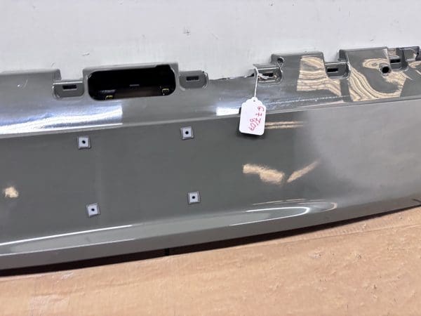 OEM 2022 2023 2024 RIVIAN R1S REAR LOWER TAIL GATE GENUINE LIFT GATE - Image 6