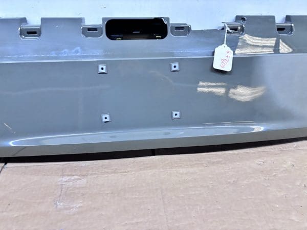 OEM 2022 2023 2024 RIVIAN R1S REAR LOWER TAIL GATE GENUINE LIFT GATE - Image 7