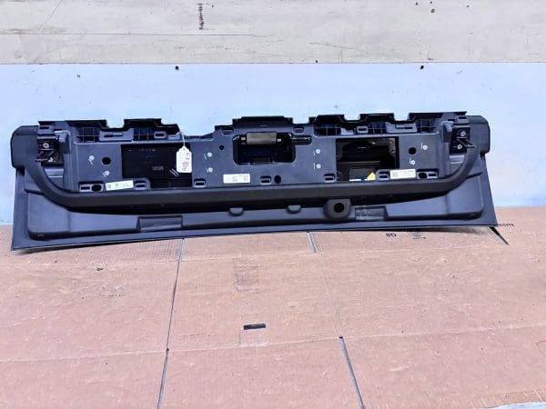 OEM 2022 2023 2024 RIVIAN R1S REAR LOWER TAIL GATE GENUINE LIFT GATE - Image 15