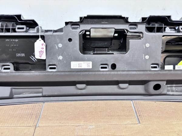OEM 2022 2023 2024 RIVIAN R1S REAR LOWER TAIL GATE GENUINE LIFT GATE - Image 17