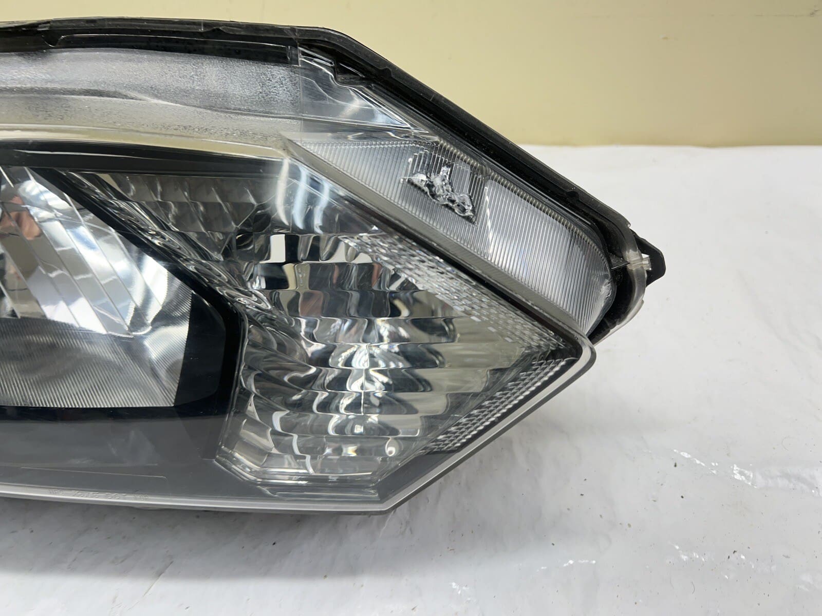 ALL TABS 2016 2017 2018 HONDA HRV HALOGEN FRONT RIGHT OEM HEADLIGHT - Image 2