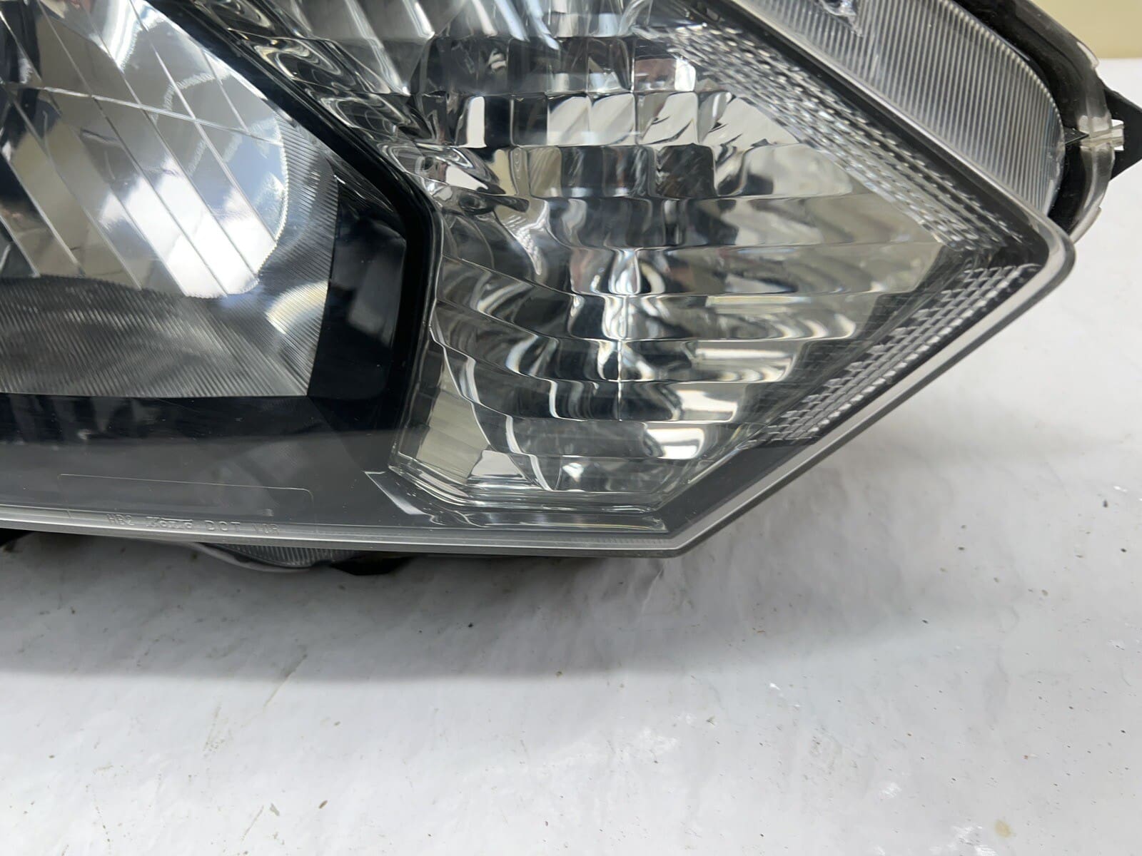 ALL TABS 2016 2017 2018 HONDA HRV HALOGEN FRONT RIGHT OEM HEADLIGHT - Image 3