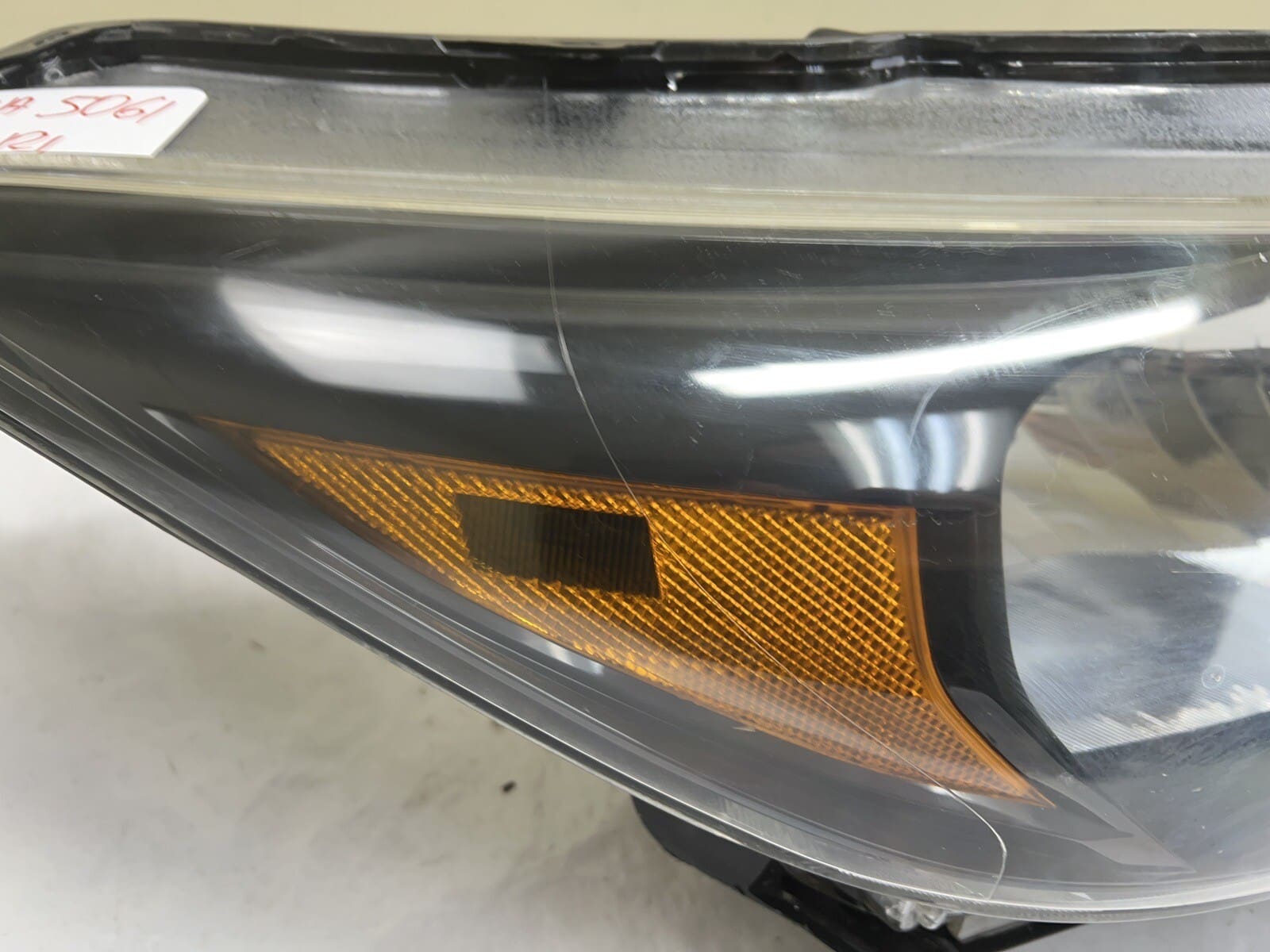 ALL TABS 2016 2017 2018 HONDA HRV HALOGEN FRONT RIGHT OEM HEADLIGHT - Image 12
