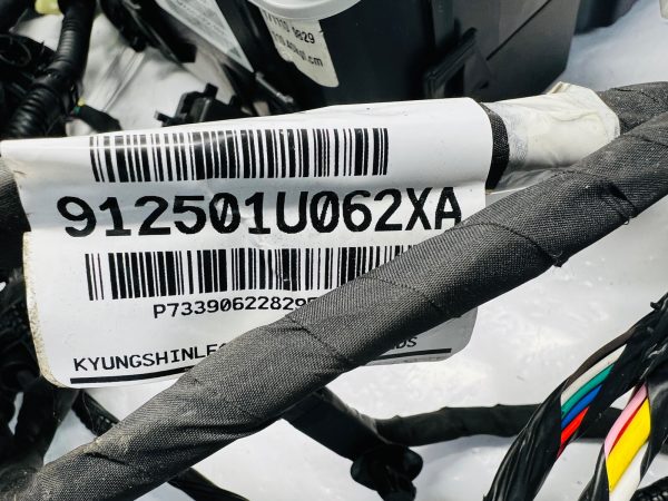2014 2015 KIA SORENTO FRONT ENGINE WIRING HARNESS OEM GENUINE 91250-1U062 - Image 3