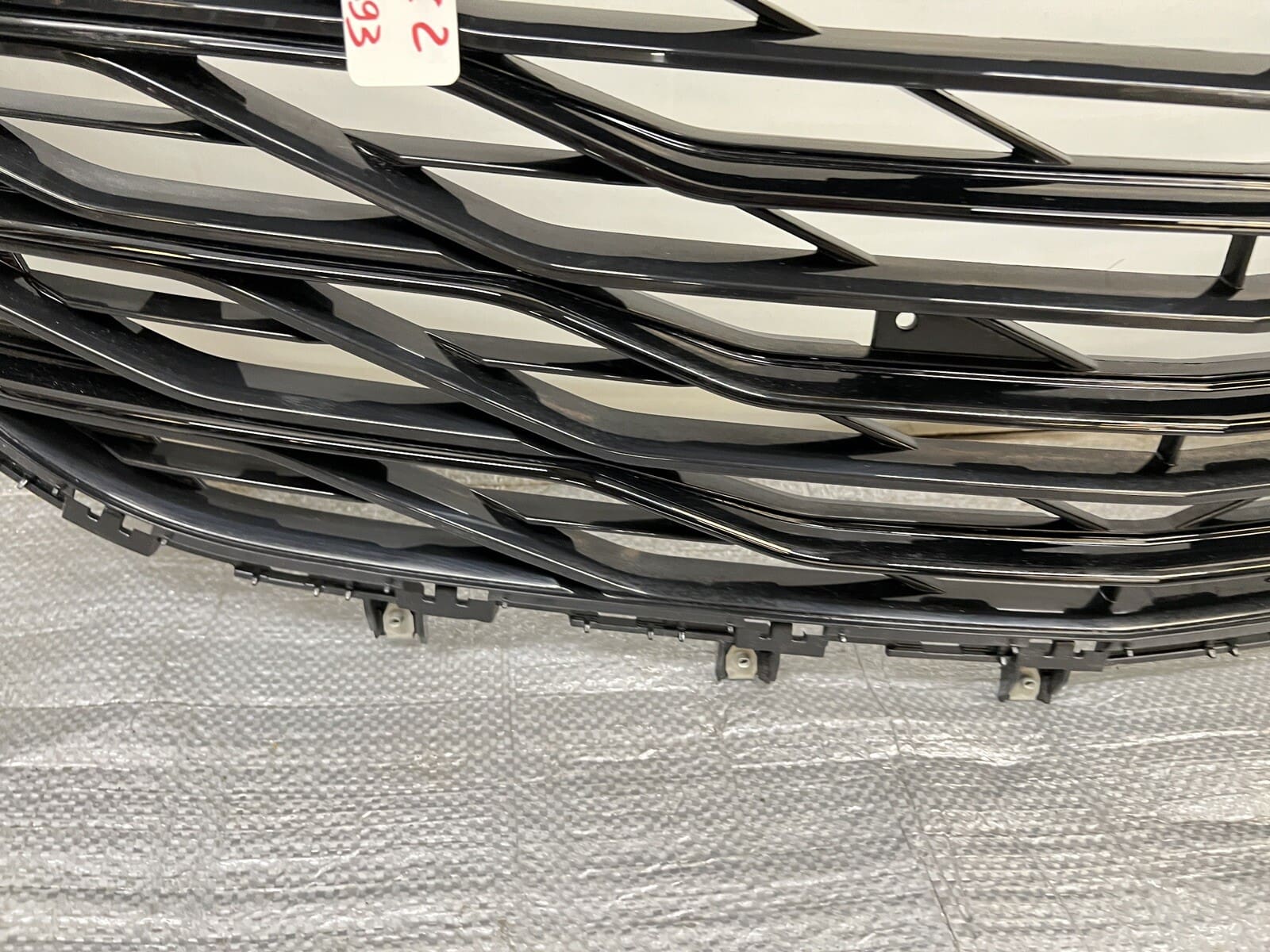 2019 2020 2021 2022 2023 CHEVY MALIBU FRONT OEM GRILLE GENUINE BLACK 84338683 - Image 8