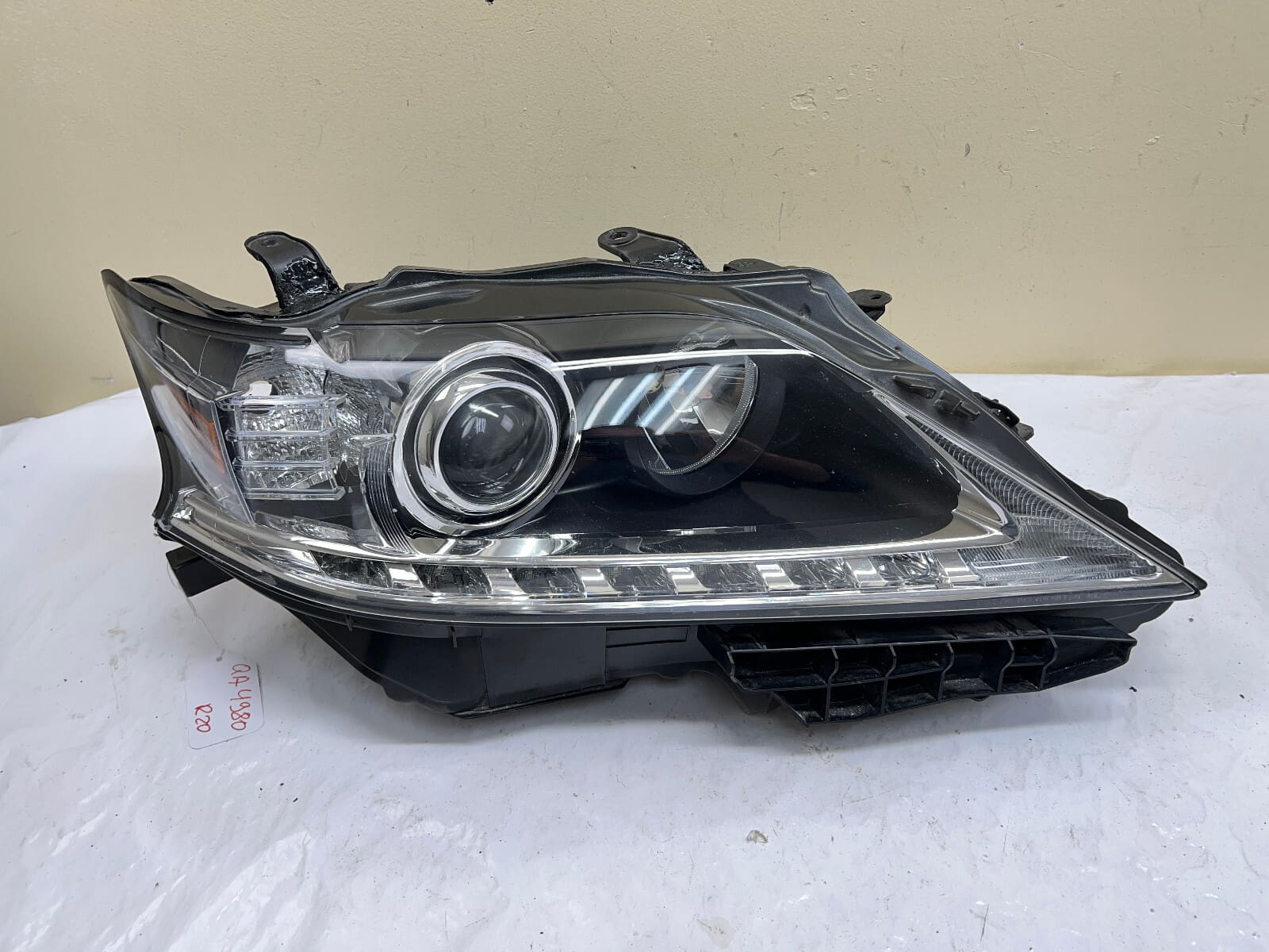 2013 2014 2015 LEXUS RX RX350 RX450h XENON HID FRONT RIGHT OEM HEADLIGHT DAMAGED