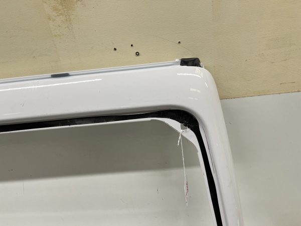 2019 2020 2021 2022 2023 Jeep Wrangler Gladiator  Front OEM Windshield Frame - Image 10
