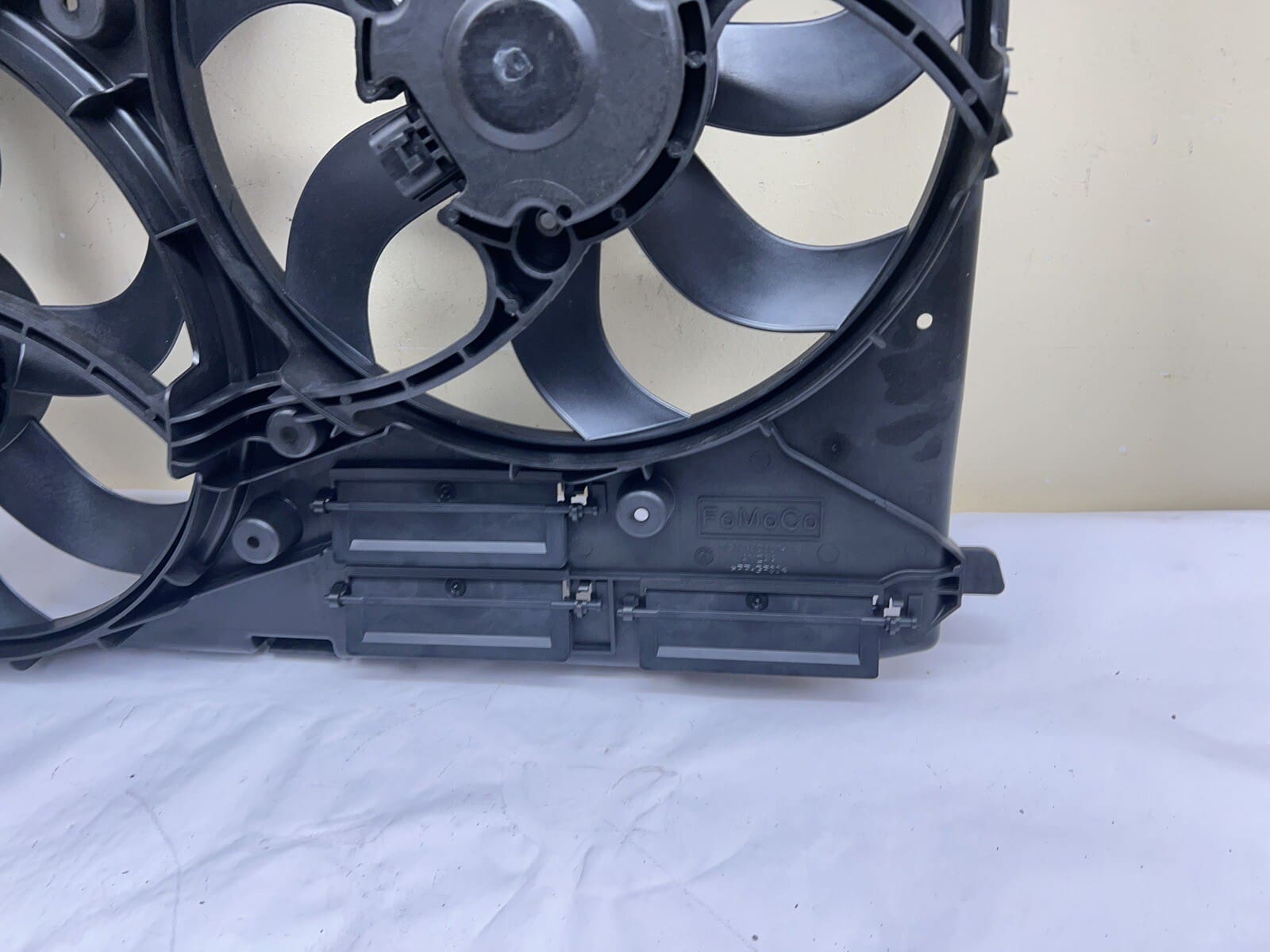 2013-2015 2016 2017 2018 2019 2020 FORD FUSION GENUINE COOLING FAN DG9Z8C607J - Image 3
