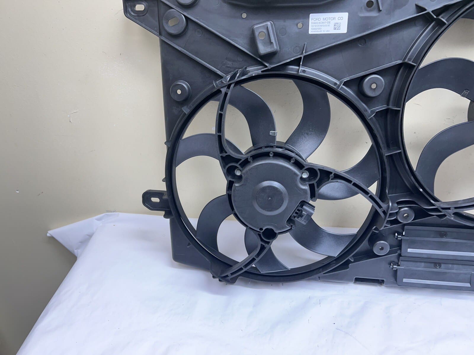 2013-2015 2016 2017 2018 2019 2020 FORD FUSION GENUINE COOLING FAN DG9Z8C607J - Image 13