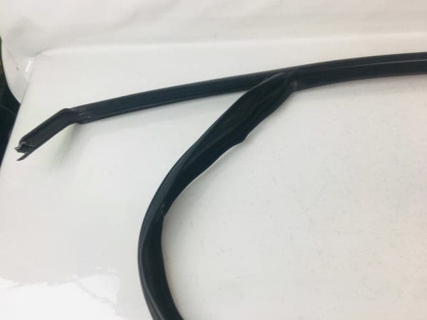 HS7Z5421597B 2017 2018 2019 2020 FORD FUSION FRONT LEFT UPPER WINDOW CHANNEL RUN - Image 3
