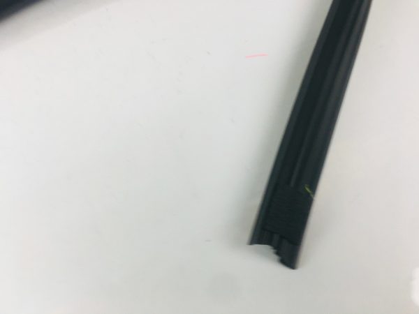 HS7Z5421597B 2017 2018 2019 2020 FORD FUSION FRONT LEFT UPPER WINDOW CHANNEL RUN - Image 6