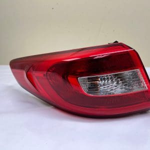 2015 2016 2017 HYUNDAI SONATA REAR LEFT OEM TAIL LIGHT 92401-C2000