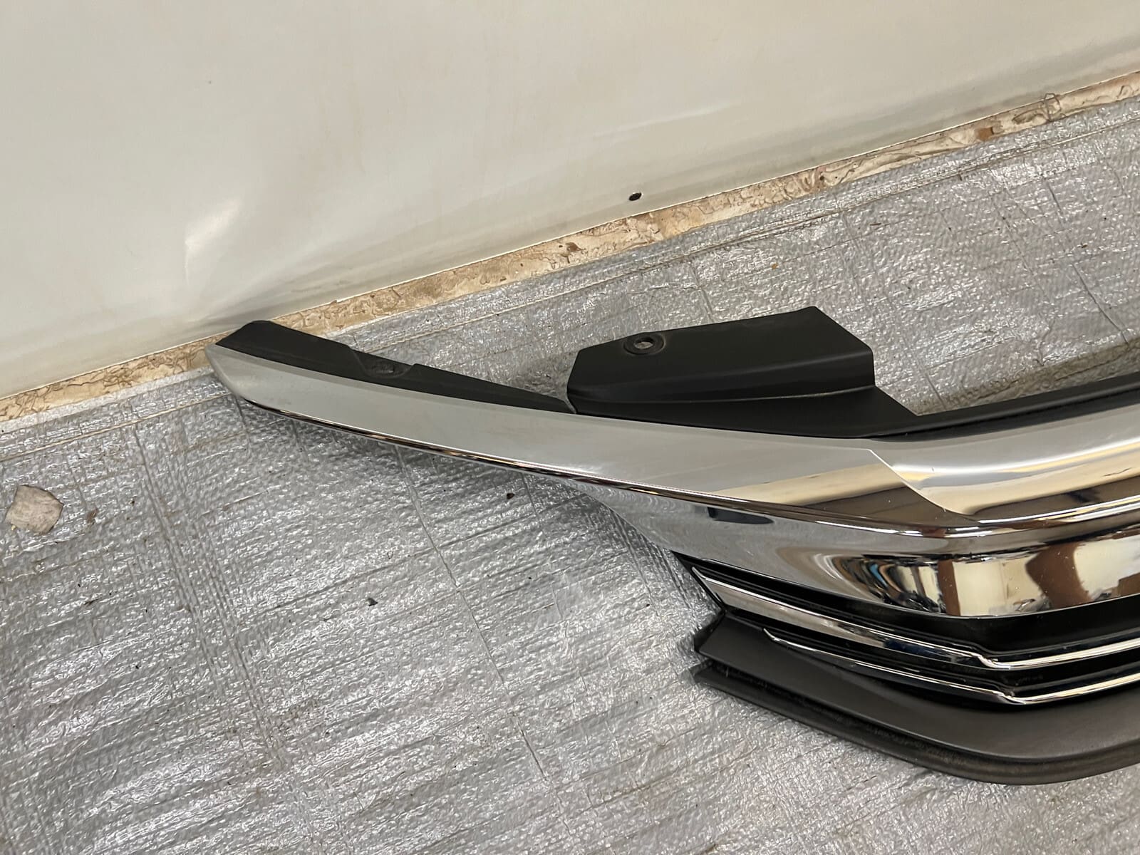71121-T2FX-A5 2016 2017 HONDA ACCORD GRILLE OEM GENUINE SEDAN CHROME - Image 2