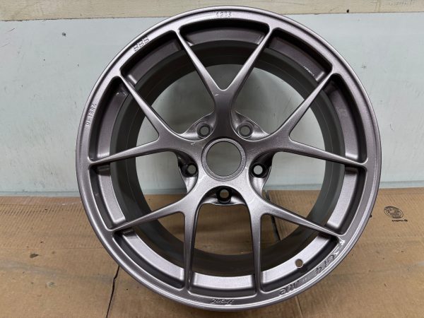 PORSCHE GT4 MR BBS CLUBSPORT 4 WHEELS SILVER GOLD FRONT 9X18 AND REAR 10.35X18