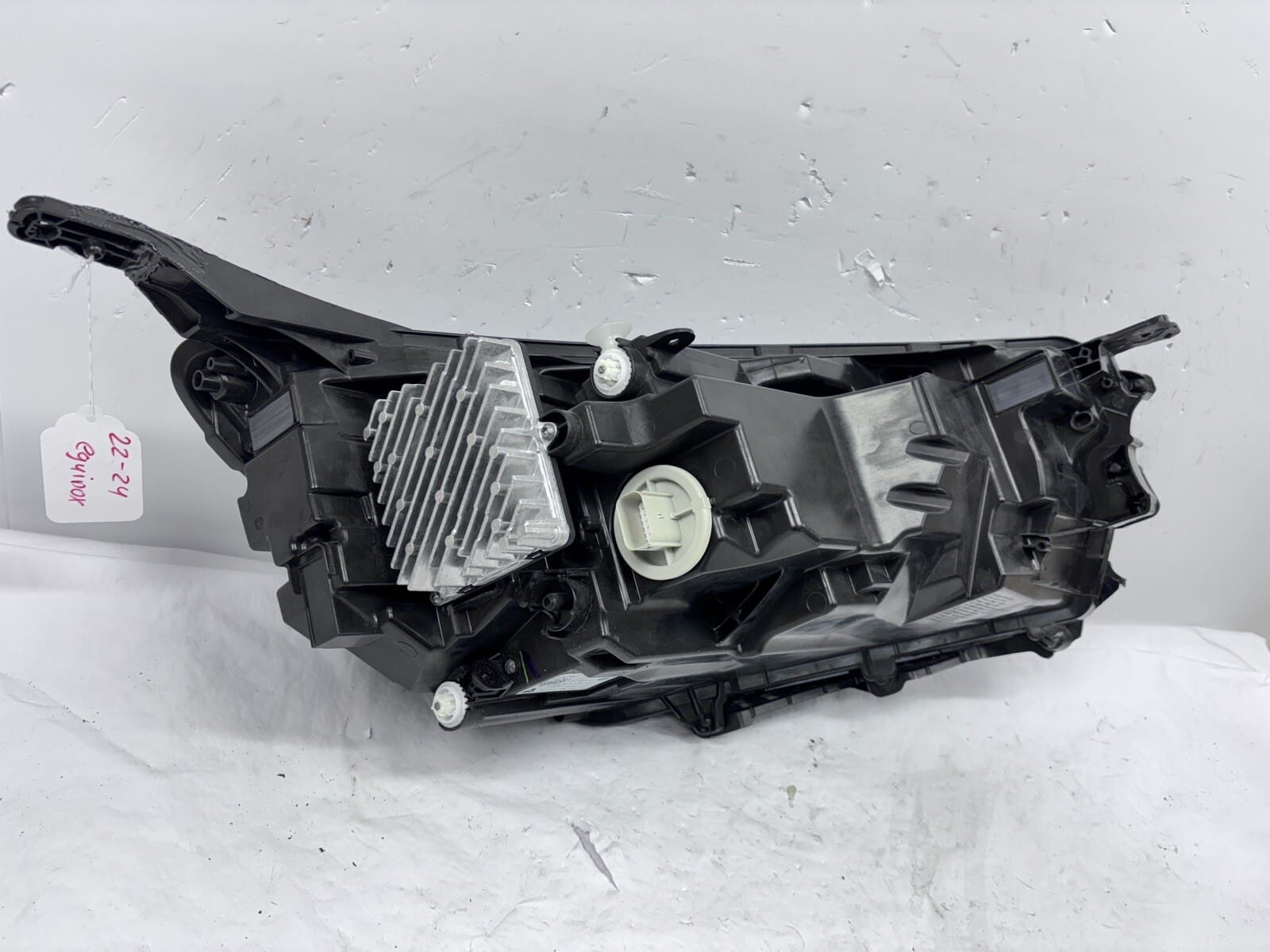 OEM 2022 2023 2024 chevy equinox led front left oem headlight 86517974 - Image 18