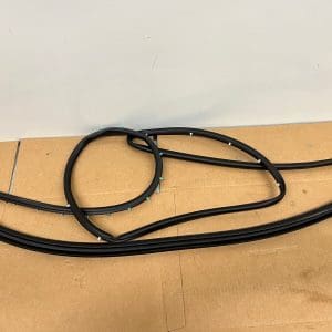 2020-2023 SILVERADO 2500 3500 SIERRA FRONT LEFT DOOR OEM WEATHERSTRIP 84741733