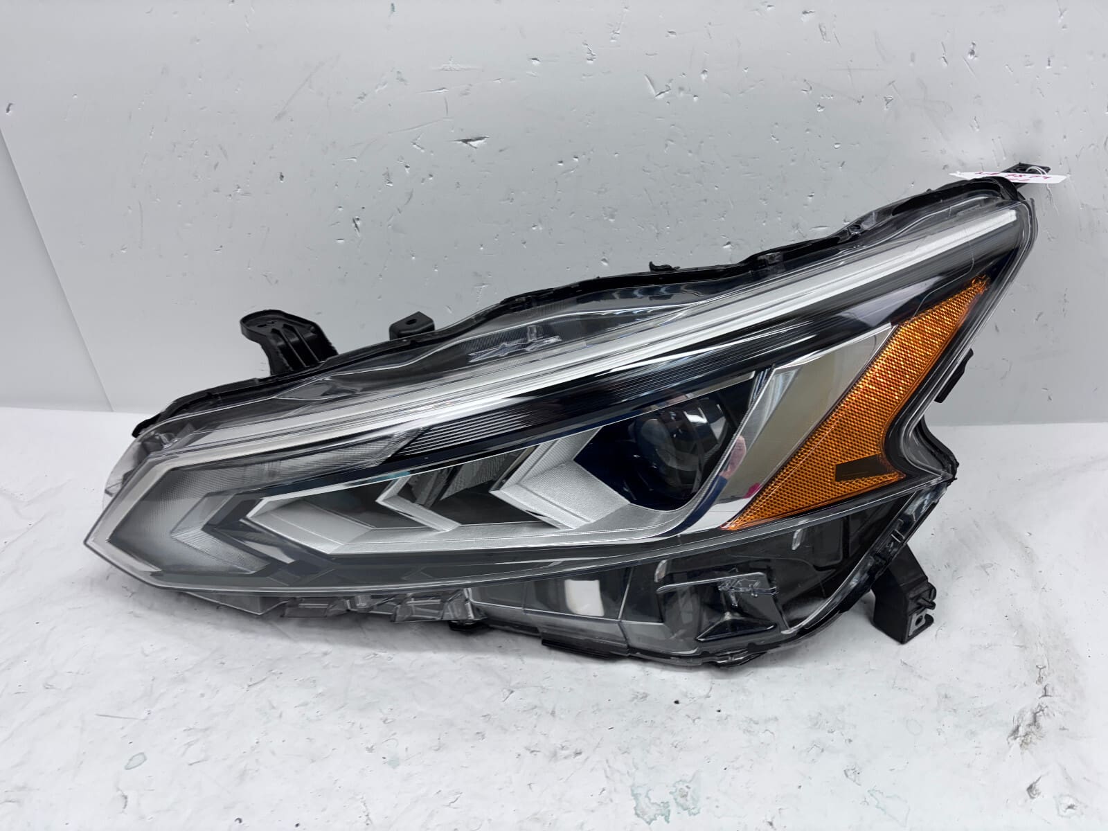 2019 2020 2021 2022 NISSAN ALTIMA FULL LED FRONT LEFT OEM HEADLIGHT - Image 2