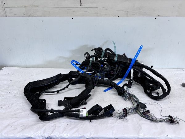 2023 2024 CHEVY CORVETTE STINGRAY MAIN WIRE HARNESS 85643608. SOME PLUGS MISSING