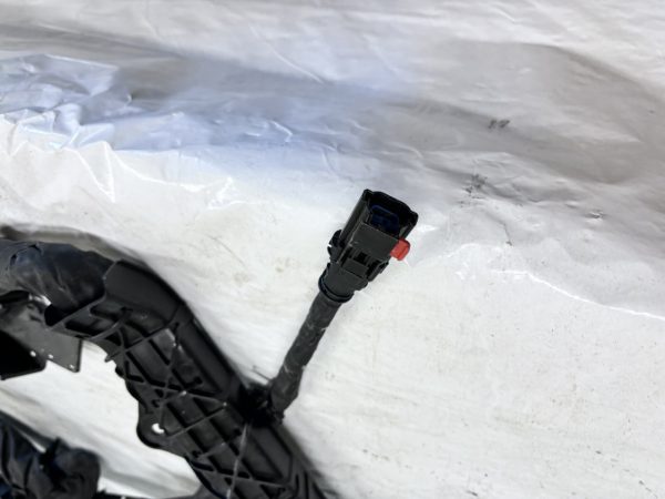 2023 2024 CHEVY CORVETTE STINGRAY MAIN WIRE HARNESS 85643608. SOME PLUGS MISSING - Image 14