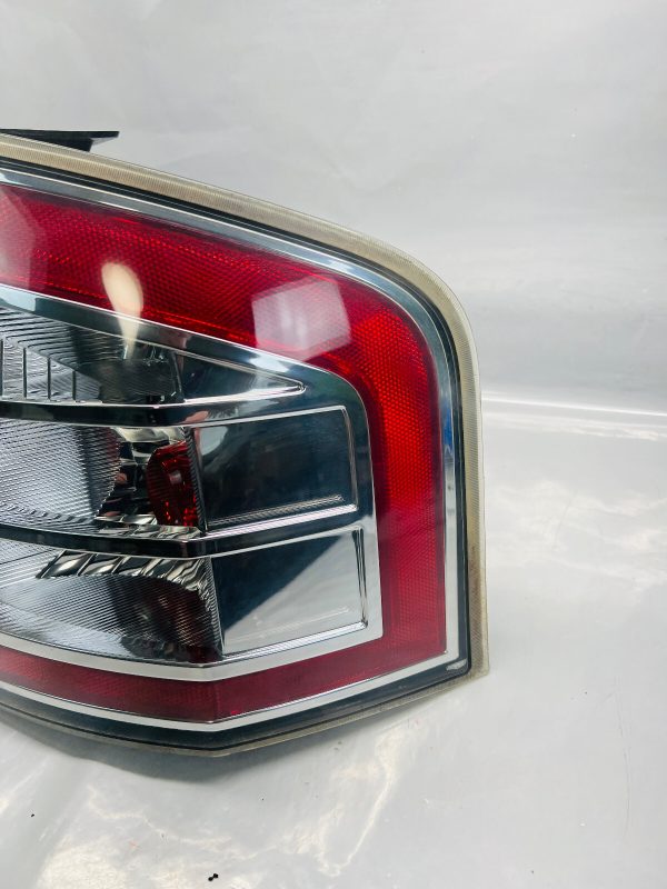 2007 2008 2009 2010 FORD EDGE REAR RIGHT OEM TAIL LIGHT - Image 3