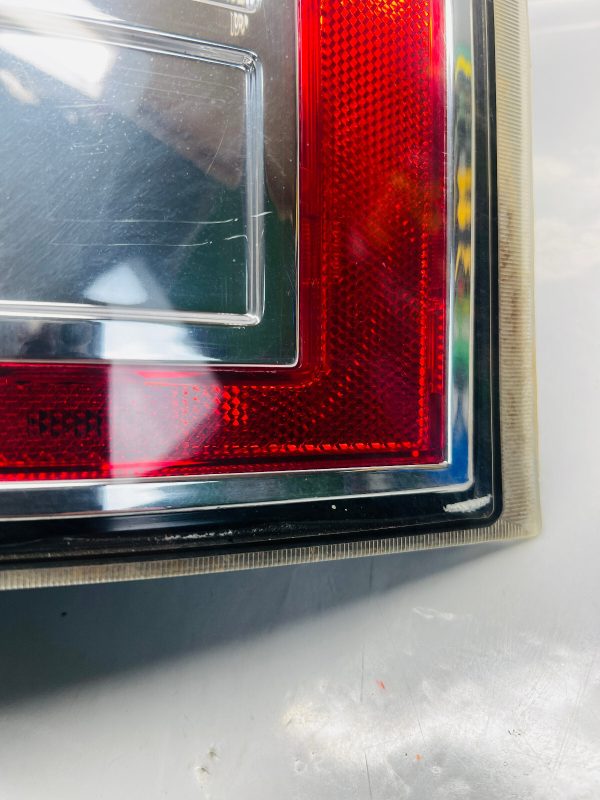 2007 2008 2009 2010 FORD EDGE REAR RIGHT OEM TAIL LIGHT - Image 4