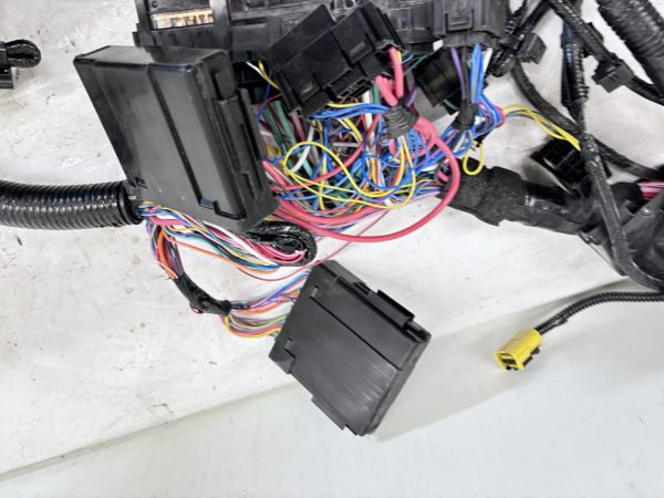 OEM 2020 2021 2022 HONDA CRV TOURING MAIN WIRE HARNESS 32200-tla-a647 GENUINE - Image 5