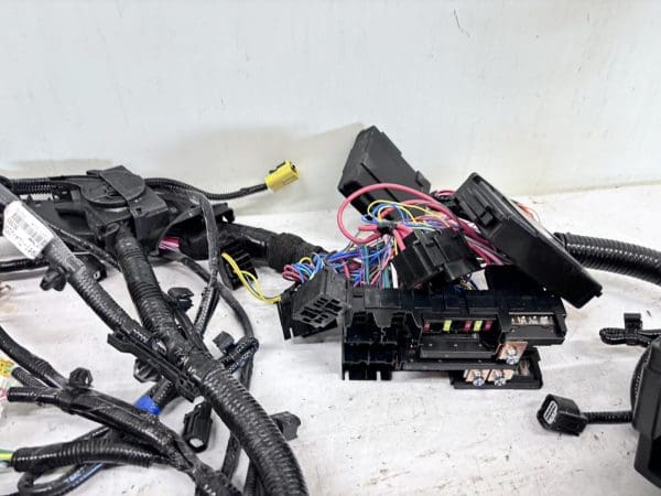 OEM 2020 2021 2022 HONDA CRV TOURING MAIN WIRE HARNESS 32200-tla-a647 GENUINE - Image 8