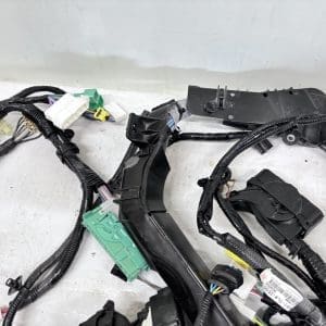 2015 2016 2017 2018 PORSCHE CAYENNE GTS R REAR OEM BUMPER GENUINE 7P5807421B