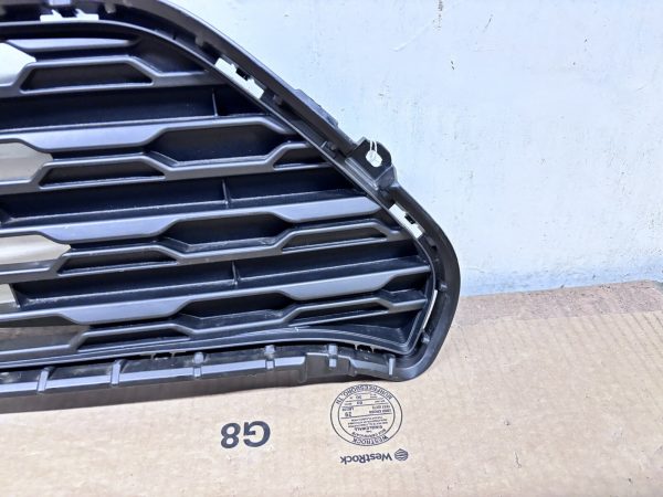 2019 2020 2021 2022 2023 2024 TOYOTA RAV4 BLACK FRONT UPPER  OEM GRILLE - Image 2
