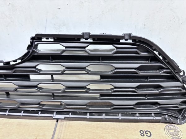 2019 2020 2021 2022 2023 2024 TOYOTA RAV4 BLACK FRONT UPPER  OEM GRILLE - Image 3
