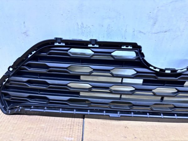 2019 2020 2021 2022 2023 2024 TOYOTA RAV4 BLACK FRONT UPPER  OEM GRILLE - Image 7