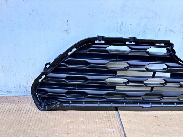 2019 2020 2021 2022 2023 2024 TOYOTA RAV4 BLACK FRONT UPPER  OEM GRILLE - Image 8