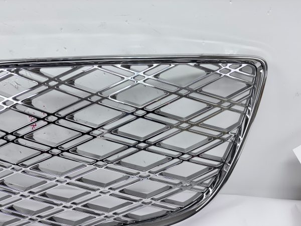 86351-T6500  2022 2023 2024 HYUNDAI GENESIS GV70 CHROME FRONT OEM GRILLE - Image 2