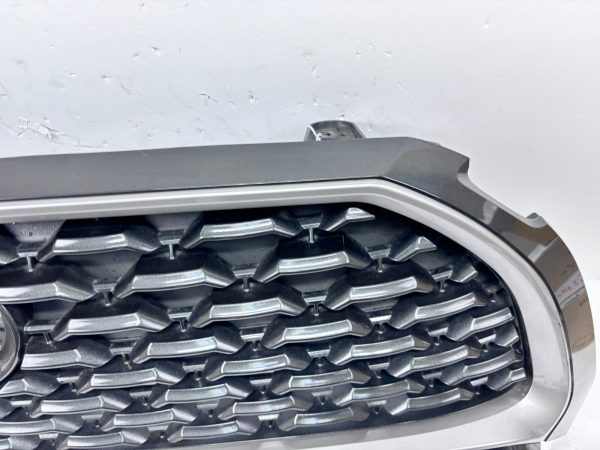 53111-0A180  2022 2023 2024 TOYOTA COROLLA CROSS GRAY SILVER FRONT OEM GRILLE - Image 9