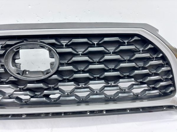 53111-0A180  2022 2023 2024 TOYOTA COROLLA CROSS GRAY SILVER FRONT OEM GRILLE - Image 11