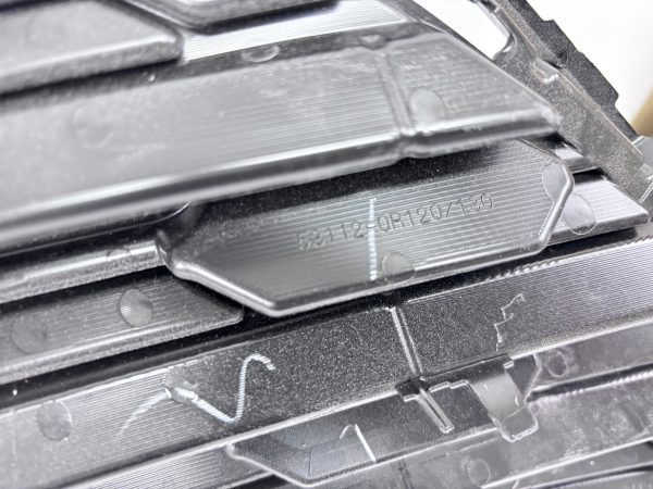 2019 2020 2021 2022 2023 2024 TOYOTA RAV4 BLACK FRONT UPPER  OEM GRILLE - Image 11