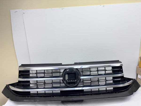 3CM853651M  2020 2021 2022 2023 VW ATLAS CROSS SPORT  FRONT OEM GRILLE
