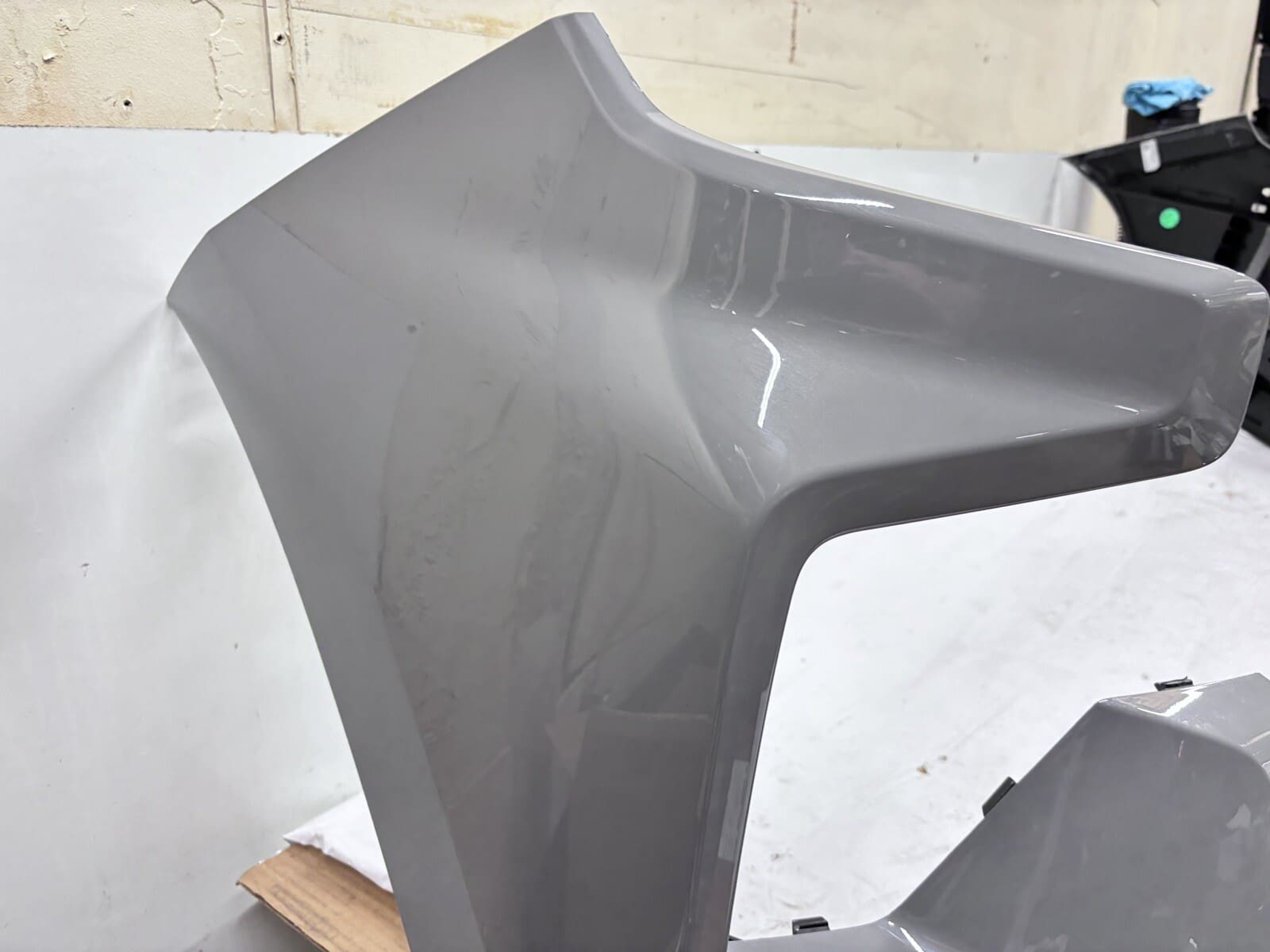 🎈🎈 OEM 2022 2023 2024 CHEVY SILVERADO 1500 FRONT UPPER BUMPER 84869623 - Image 4