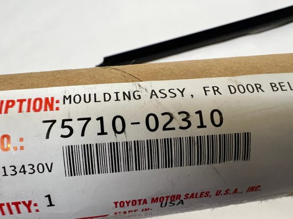 75710-02310 2014-2017 2018 2019 toyota corolla front right door belt molding oem - Image 11