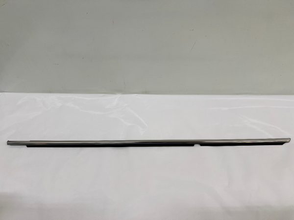 75730-06110  2012 2013 2014 toyota camry rear right door belt molding oem