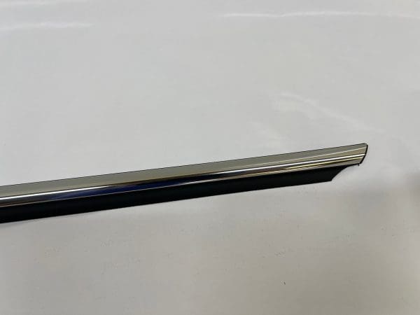 75730-06110  2012 2013 2014 toyota camry rear right door belt molding oem - Image 2