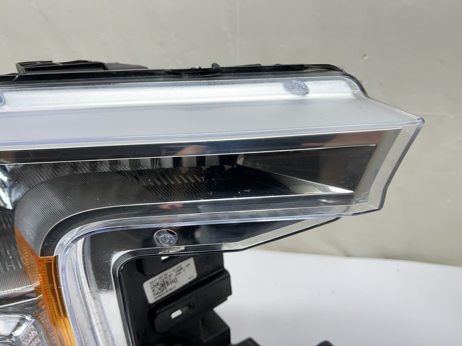 KL3413005AA 2018 2019 2020 FORD F150 HALOGEN FRONT RIGHT OEM HEADLIGHT - Image 2