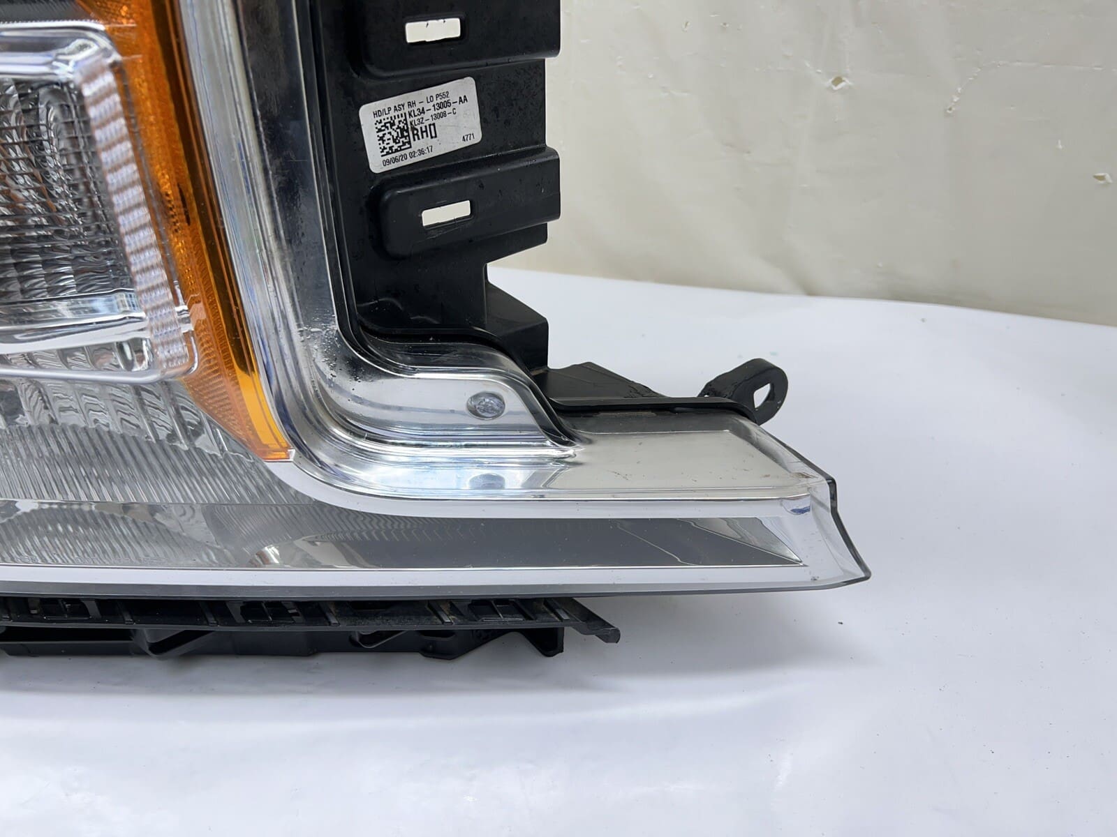 KL3413005AA 2018 2019 2020 FORD F150 HALOGEN FRONT RIGHT OEM HEADLIGHT - Image 6