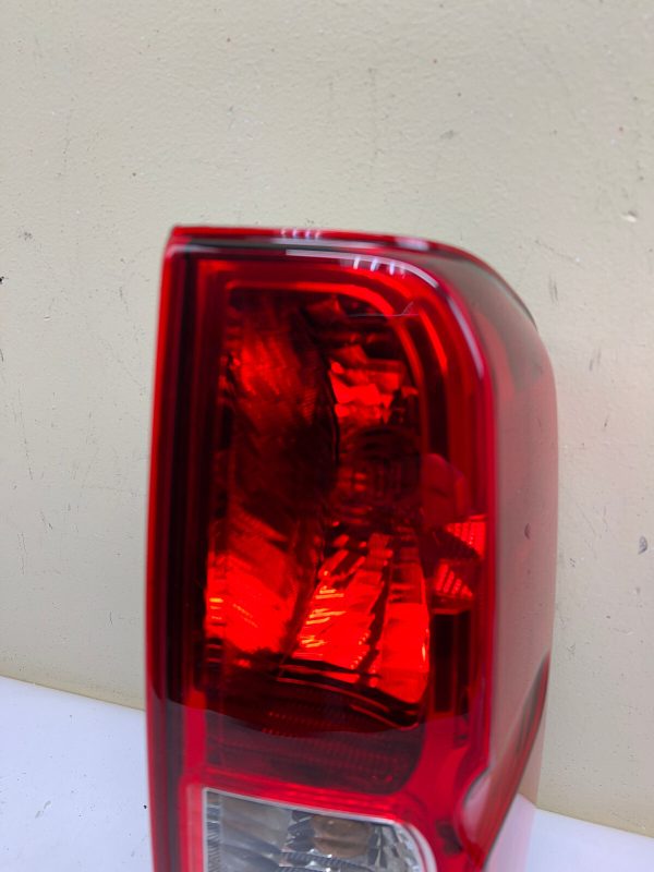 🎈2014 2015 2016 2017 2018 2019 2020 2021 NISSAN FRONTIER RIGHT OEM TAIL LIGHT - Image 3